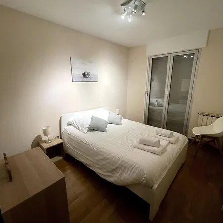 Sete, Grande Familiale Avec Jacuzzi * Sète